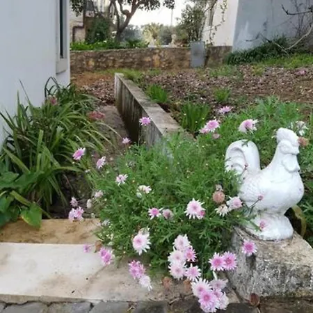 2-bedrooms Sleeps 4 10 Min Drive To Coimbra